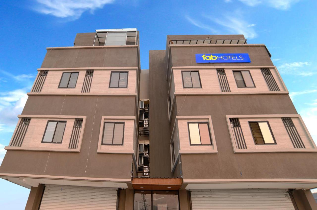 Fabhotel Dev'S Inn Indore Eksteriør bilde